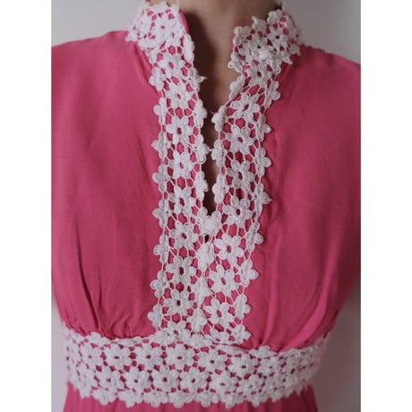 〜70s vintage pink×lace dress