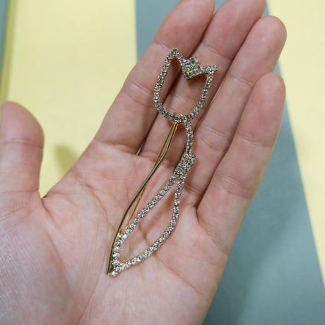"tulip" and "hart" rhinestone brooch