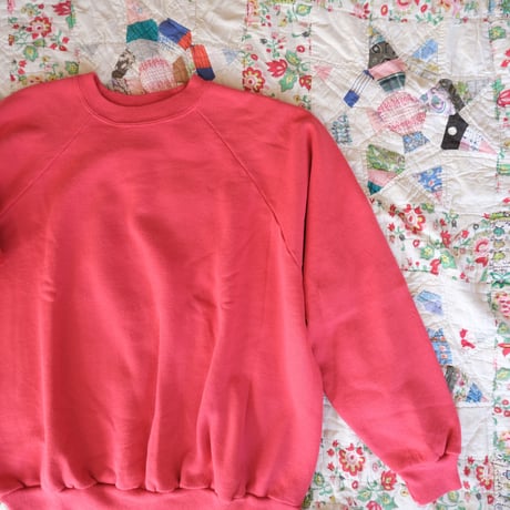 Hanes / plain pink sweat