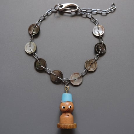 eski. original shell chain necklace "wood doll"