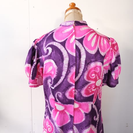 Hawaiian dress