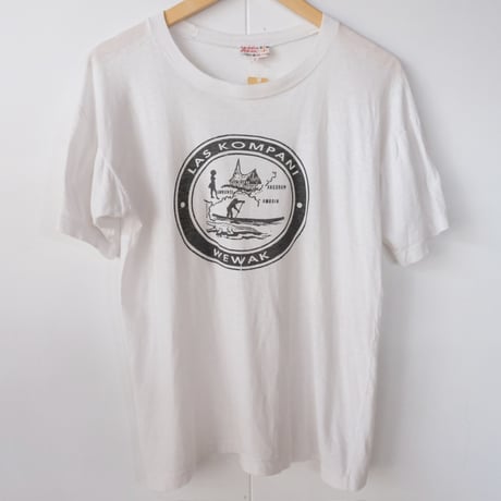 souvenir tee