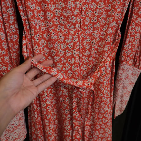 vintage flower dress / red