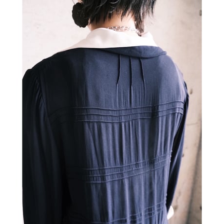 60 / see-through navy dress