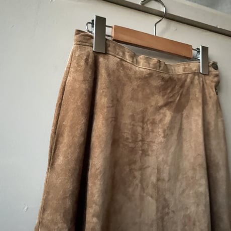 suède leather skirt / camel