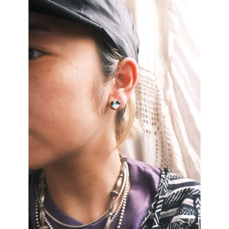 ZUNI / inlay heart pierce