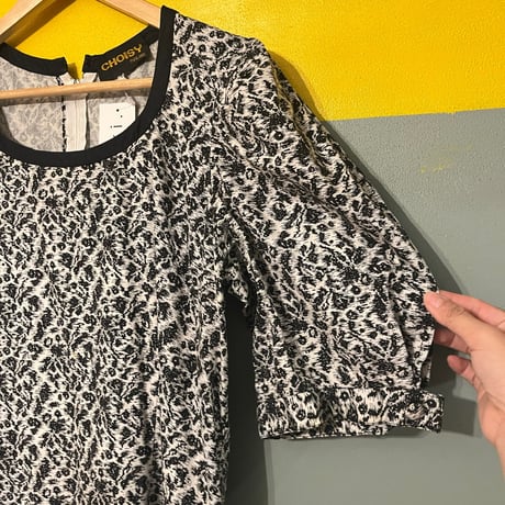 monotone S/S dress