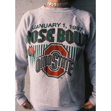 "Rose Bowl" sweat
