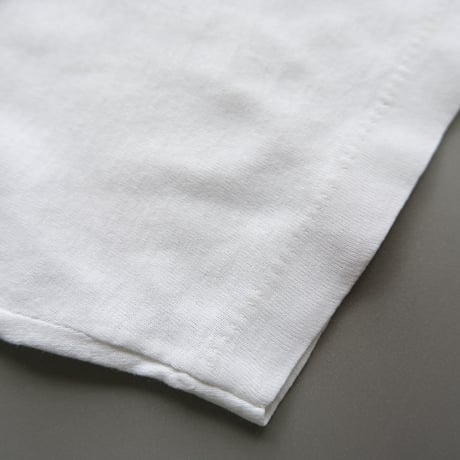 old print tee / white