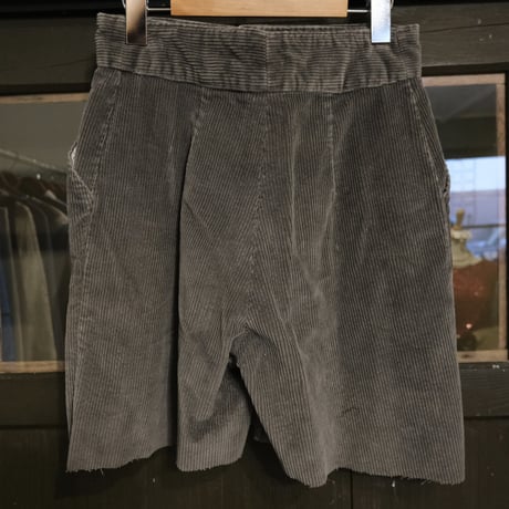 cutoff corduroy short pants