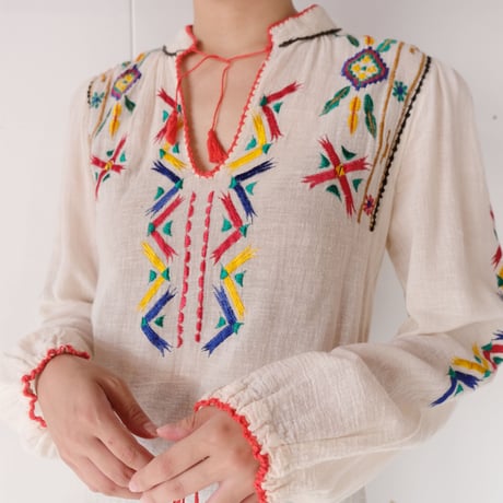 India cotton / embroidery blouse