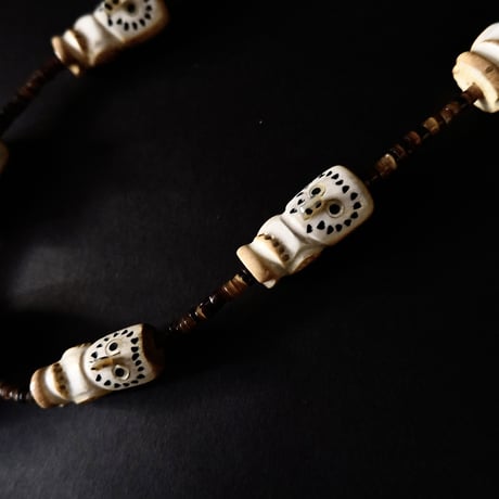 ZUNI / “owl” fetish necklace and pierce