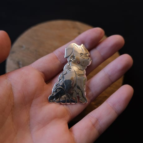 indian jewely  / "pig" silver brooch