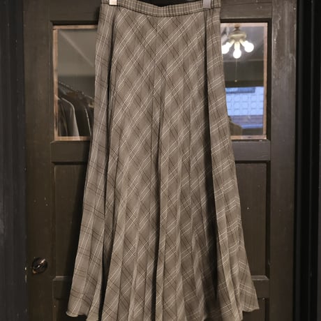 pleats check skirt