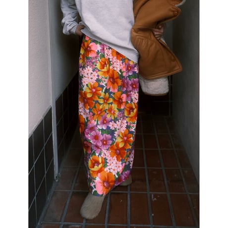 flower print skirt