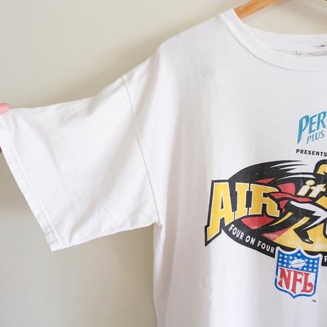 90s “NFL” print tee
