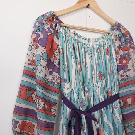 vintage /floral dress