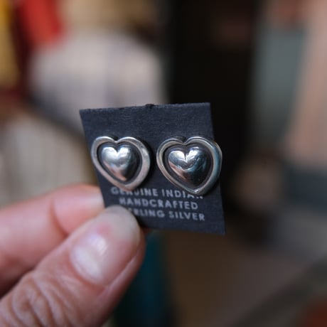 navajo / "♡" pierce / HRM