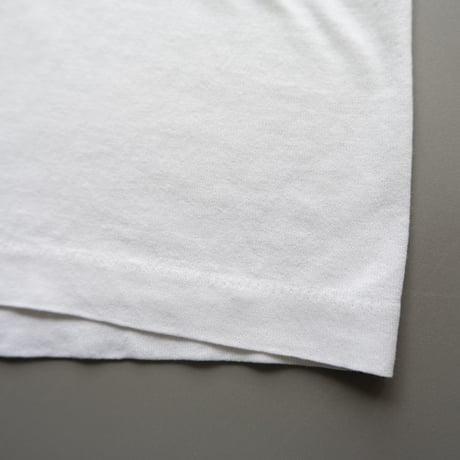 old print tee / white