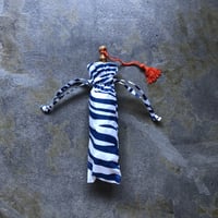 ツタエノヒガサ   ウサギノタスキ　シマウマ青