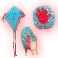 hand motif bonnet