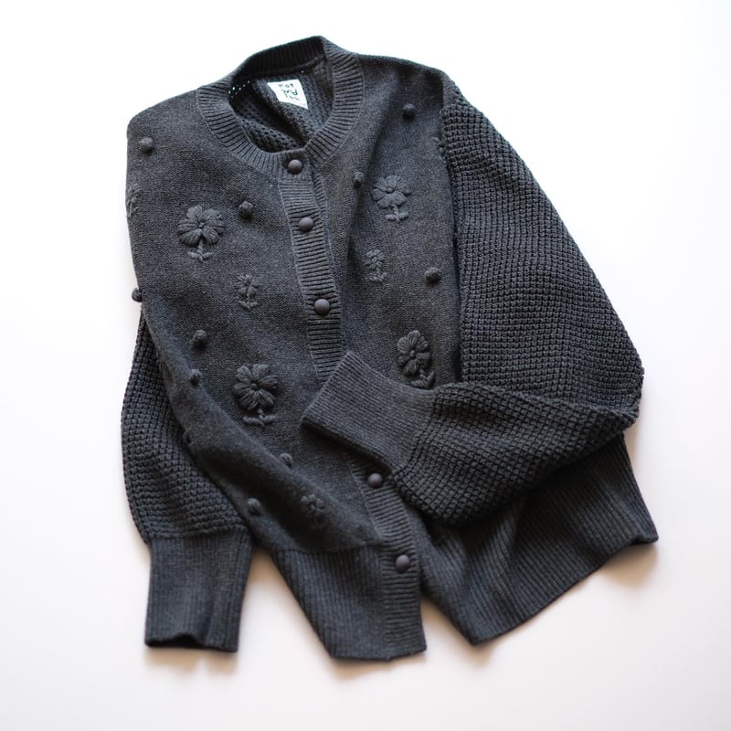 ロージー　刺繍カーディガン　黒　新品タグ付 ROSIEE】刺繍レースカーディガン | valance 福井｜レディース