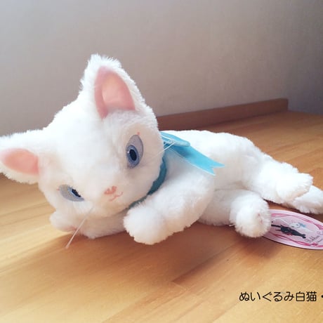 リボンキャットぬいぐるみ
