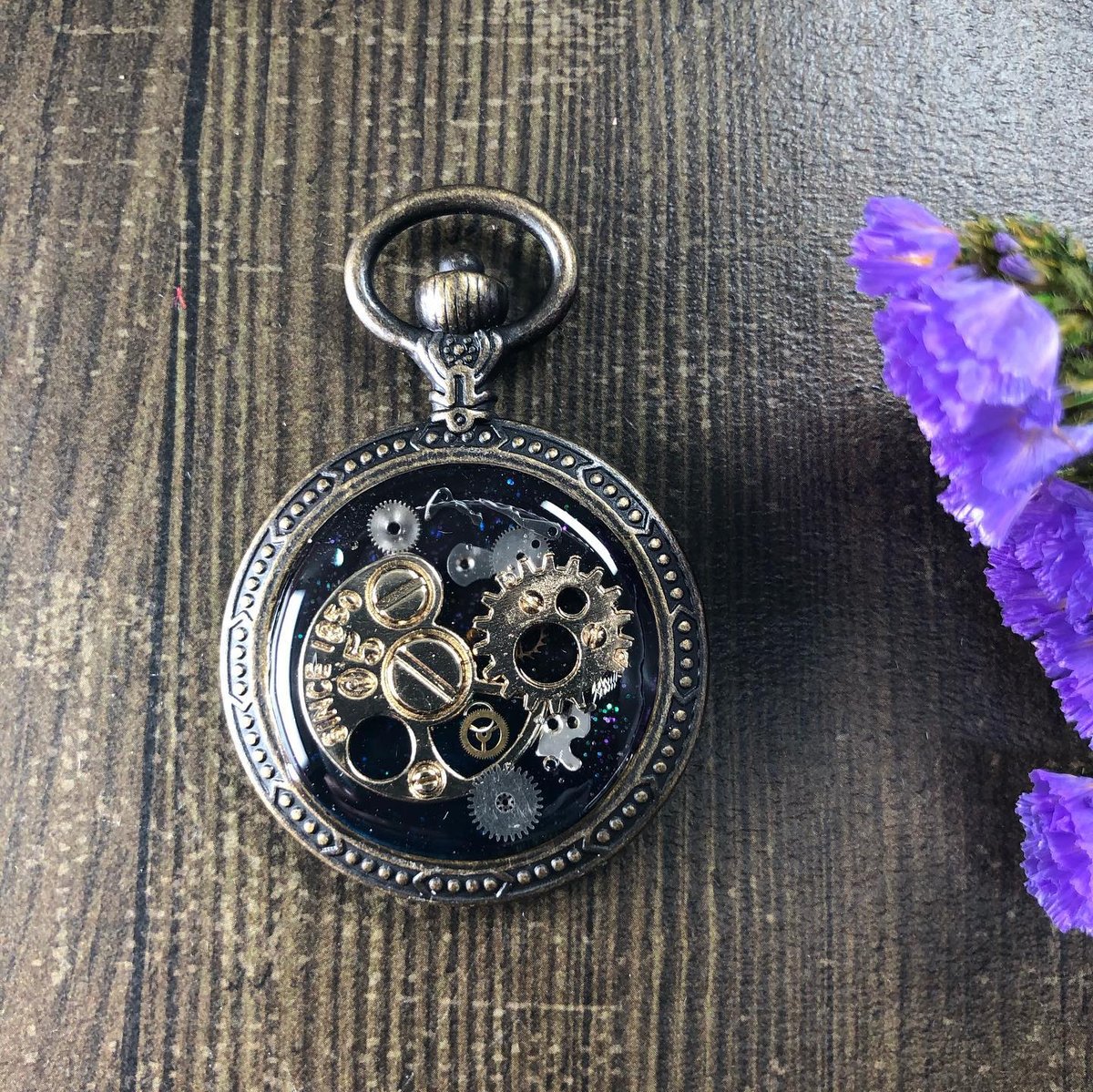 本物の時計ムーブメント アンティーク スチームパンク レジンアクセサリー 本物の時計ムーブメント アンティーク スチームパンク レジン