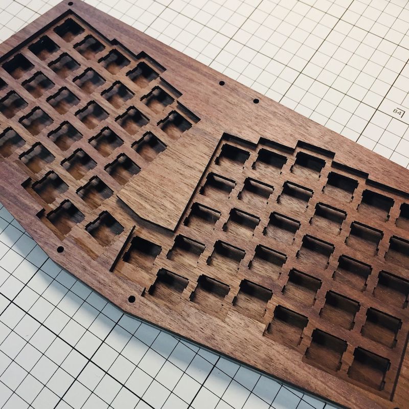 ARRIVAL】Atreus62 キーボードキット（ウォルナット）が再入荷しました 