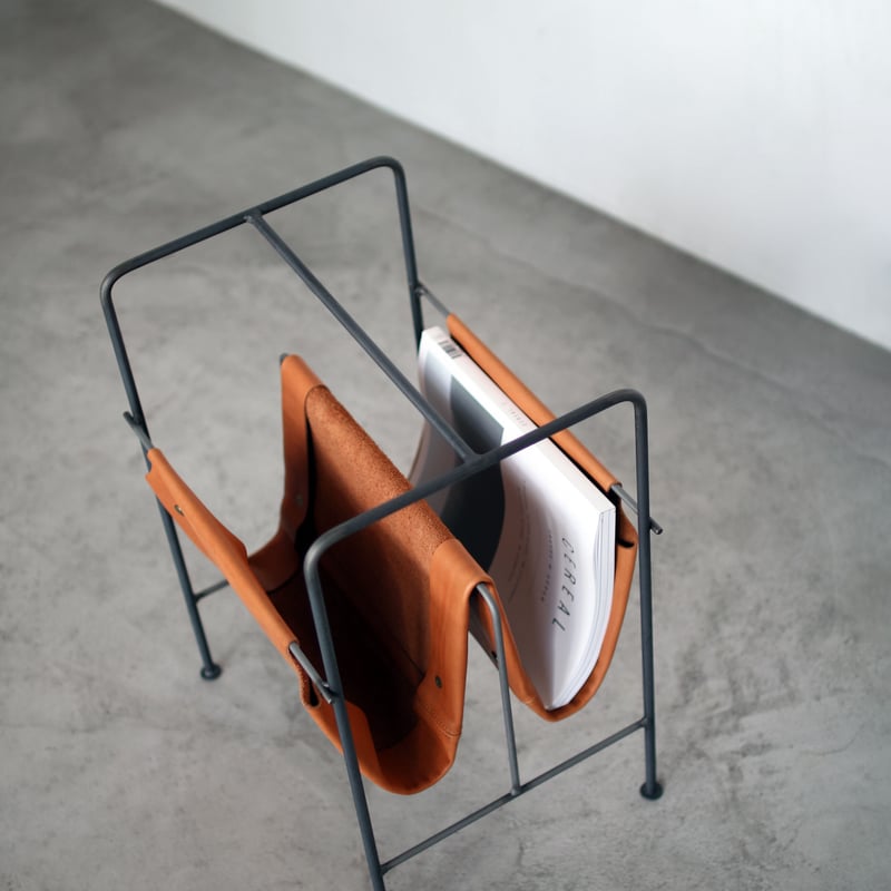 FOLIO magazine hammock / Leather | HARVA LEHTO
