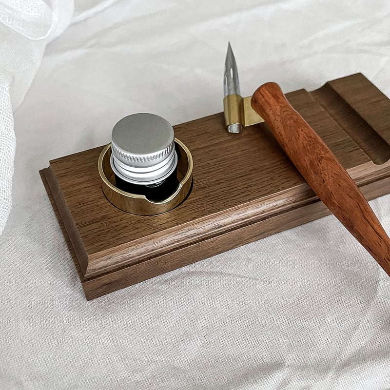 CREST pen rest S / Walnut | HARVA LEHTO