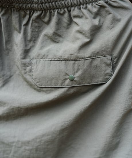 Light Nylon Shorts／ライトナイロンショーツ（Khaki／カーキ）