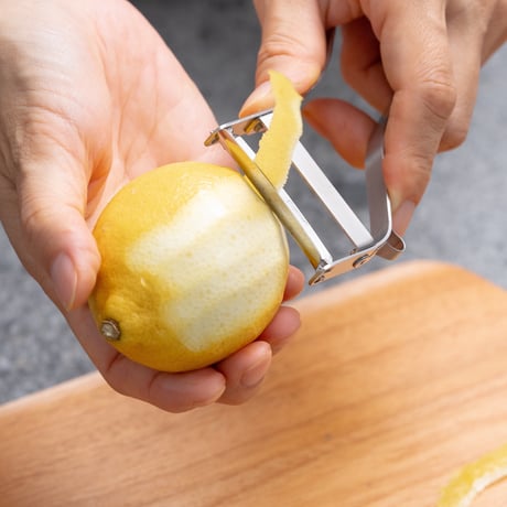 【LDKピーラー部門ベストバイ受賞】世界の200種類以上のピーラーを使い比べて飯田屋がたどり着いた究極のピーラー「JK09 エバーピーラーミニ左きき用」