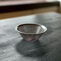 【人生が変わる料理道具掲載】柳宗理デザインのパンチングザル16cm