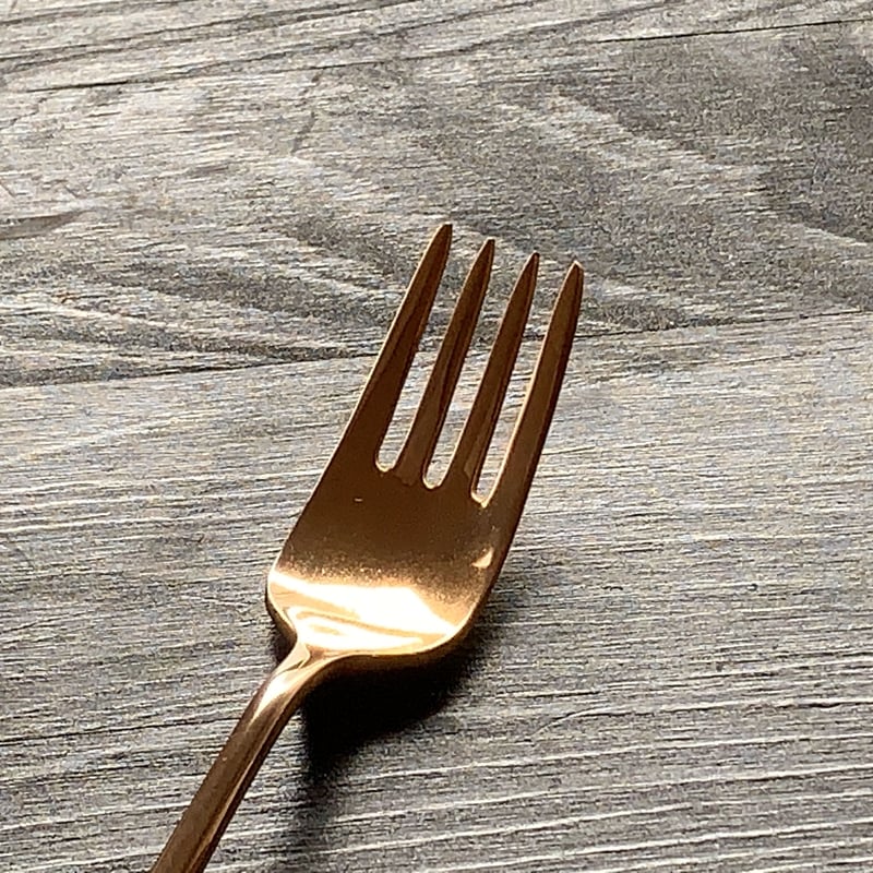 飯田屋オリジナル】優しく光るピンクゴールドのデザートフォーク | 飯田屋