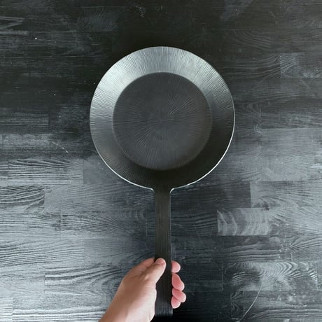【カンブリア宮殿で紹介！】5年の歳月をかけて生み出した究極の肉焼きフライパン！エバーグリル窒化鉄