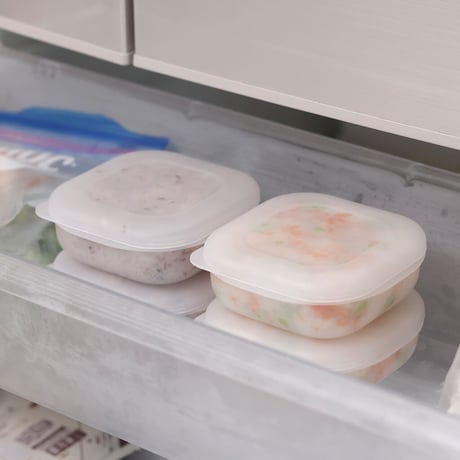 レンジで冷凍ご飯をムラなくふっくらと温められる保存容器「極冷凍ごはん容器1膳用2個入 マットクリア」