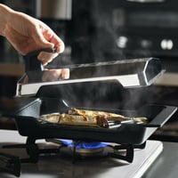 まるで七輪で焼いたような美味しさ！大人の焼き魚 炭グリル