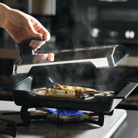 まるで七輪で焼いたような美味しさ！大人の焼き魚 炭グリル