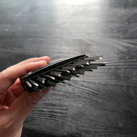 【人生が変わる料理道具掲載!】料理のプロも惚れ込んだ！洗いやすくて圧倒的に筋が切れる肉の筋切り器