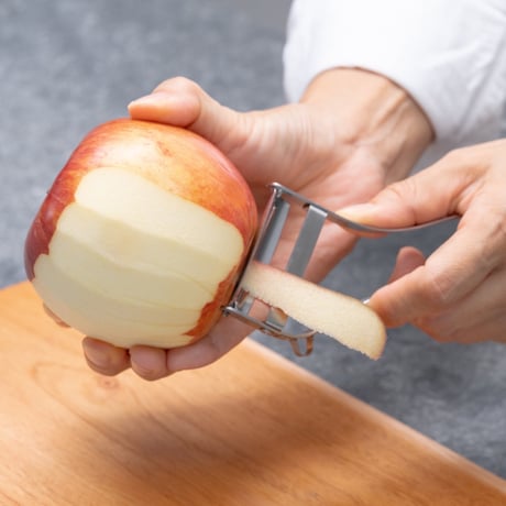 【LDKピーラー部門ベストバイ受賞】世界の200種類以上のピーラーを使い比べて飯田屋がたどり着いた究極のピーラー「JK09 エバーピーラーミニ左きき用」