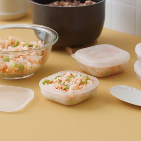 レンジで冷凍ご飯をムラなくふっくらと温められる保存容器「極冷凍ごはん容器1膳用2個入 マットクリア」