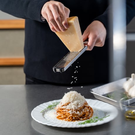 【GoodsPress永久定番品に選出されました！】食材を"ふわふわ"におろすことを極めた純国産おろし金、エバーおろしPro