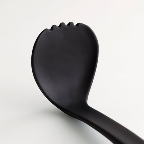 【ポテトマッシャーの進化形！】穴がない、洗いやすくて、つぶしやすくて、使いやすいポテトマッシャー