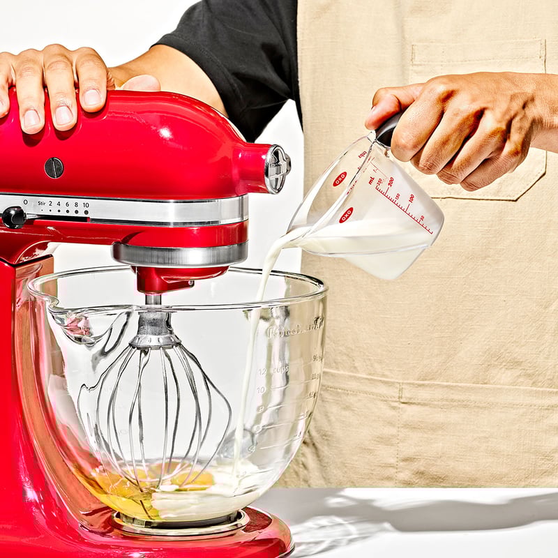 人生が変わる料理道具掲載!】屈まず計れる！進化した計量カップ500cc