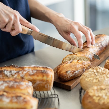 【ザワつく!金曜日で紹介】柔らかい食パンも硬いフランスパンもスパッと！究極のパン切ナイフせせらぎ