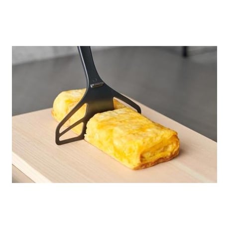 【DayDay.で紹介】卵焼きを美味しくつくのに全振りしたヘラ！パパっと卵焼きターナー