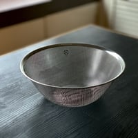 【人生が変わる料理道具掲載】柳宗理デザインのパンチングザル27cm