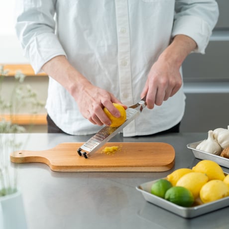 【GoodsPress永久定番品に選出されました！】食材を"ふわふわ"におろすことを極めた純国産おろし金、エバーおろしPro