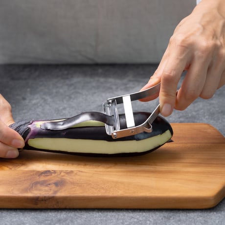 【LDKピーラー部門ベストバイ受賞】世界の200種類以上のピーラーを使い比べて飯田屋がたどり着いた究極のピーラー「JK09 エバーピーラーミニ左きき用」